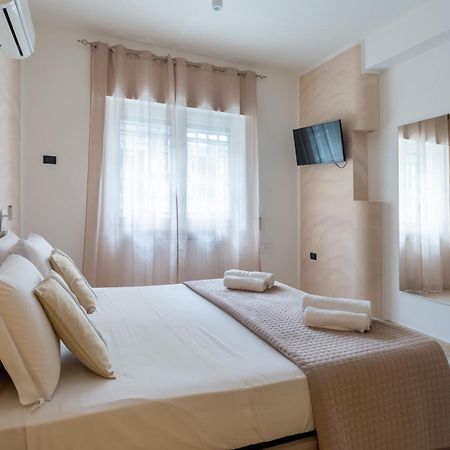 Napoli Fly Guest House 290 Экстерьер фото