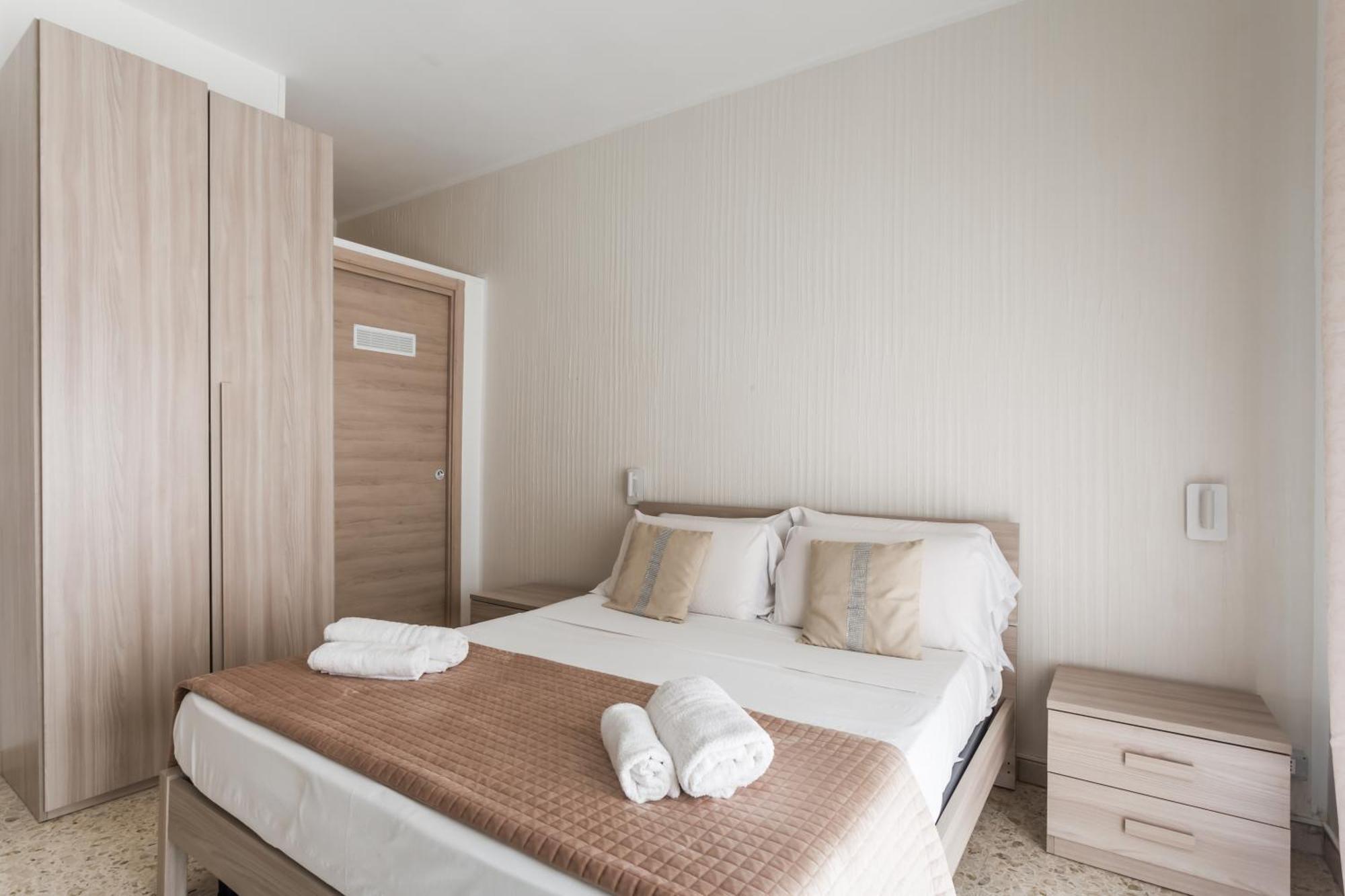 Napoli Fly Guest House 290 Экстерьер фото