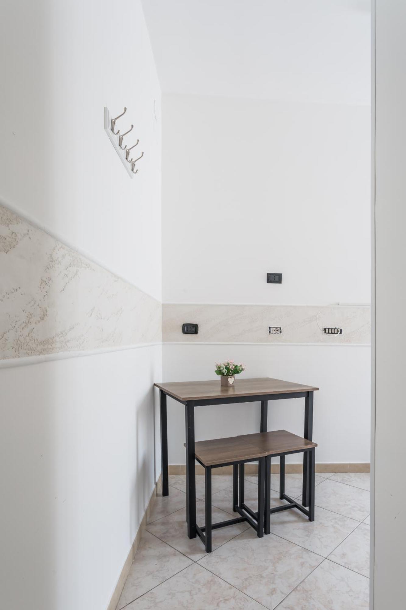 Napoli Fly Guest House 290 Экстерьер фото