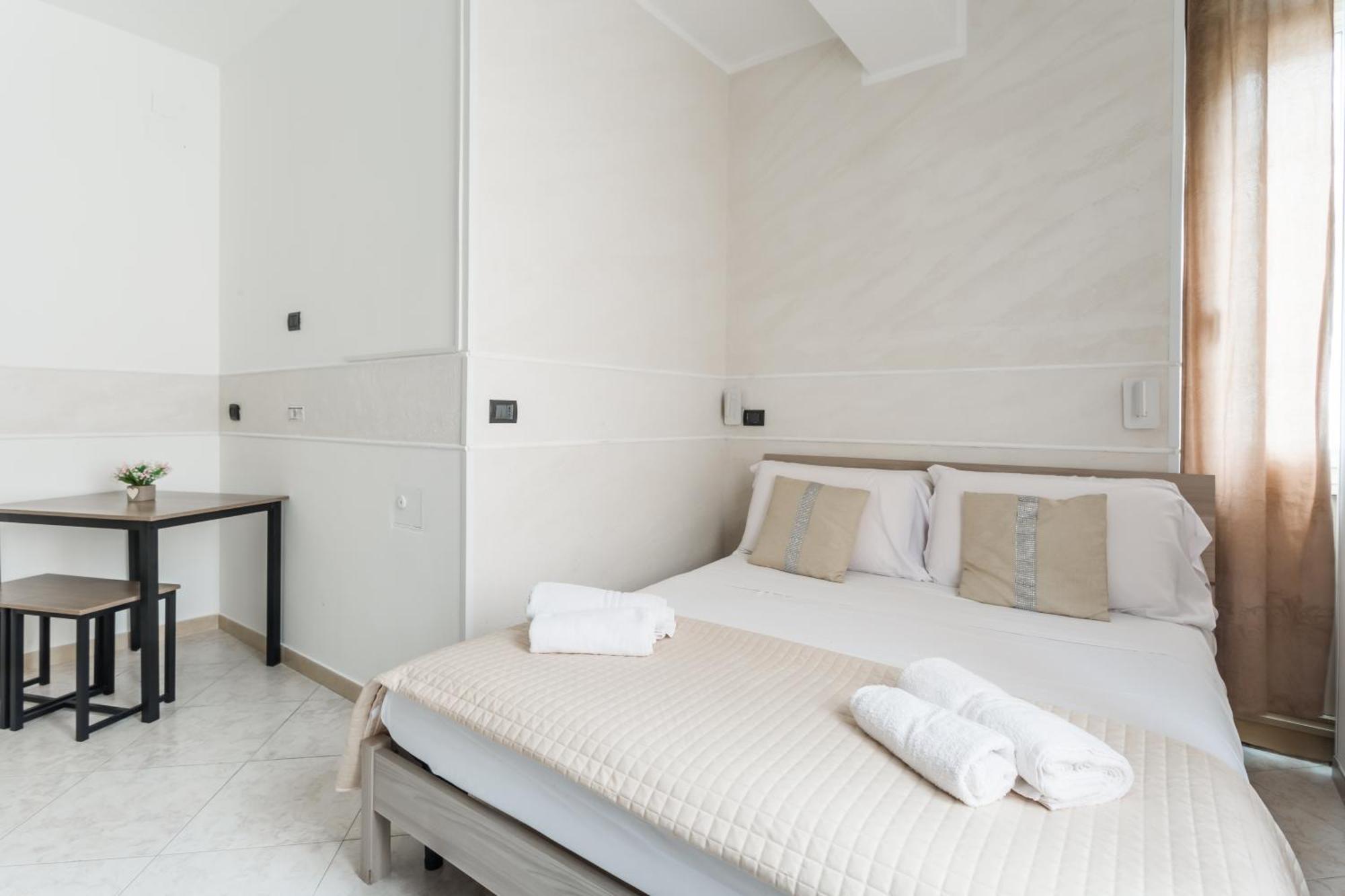 Napoli Fly Guest House 290 Экстерьер фото
